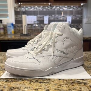 Reebok Classic White Mid-Top Sneakers